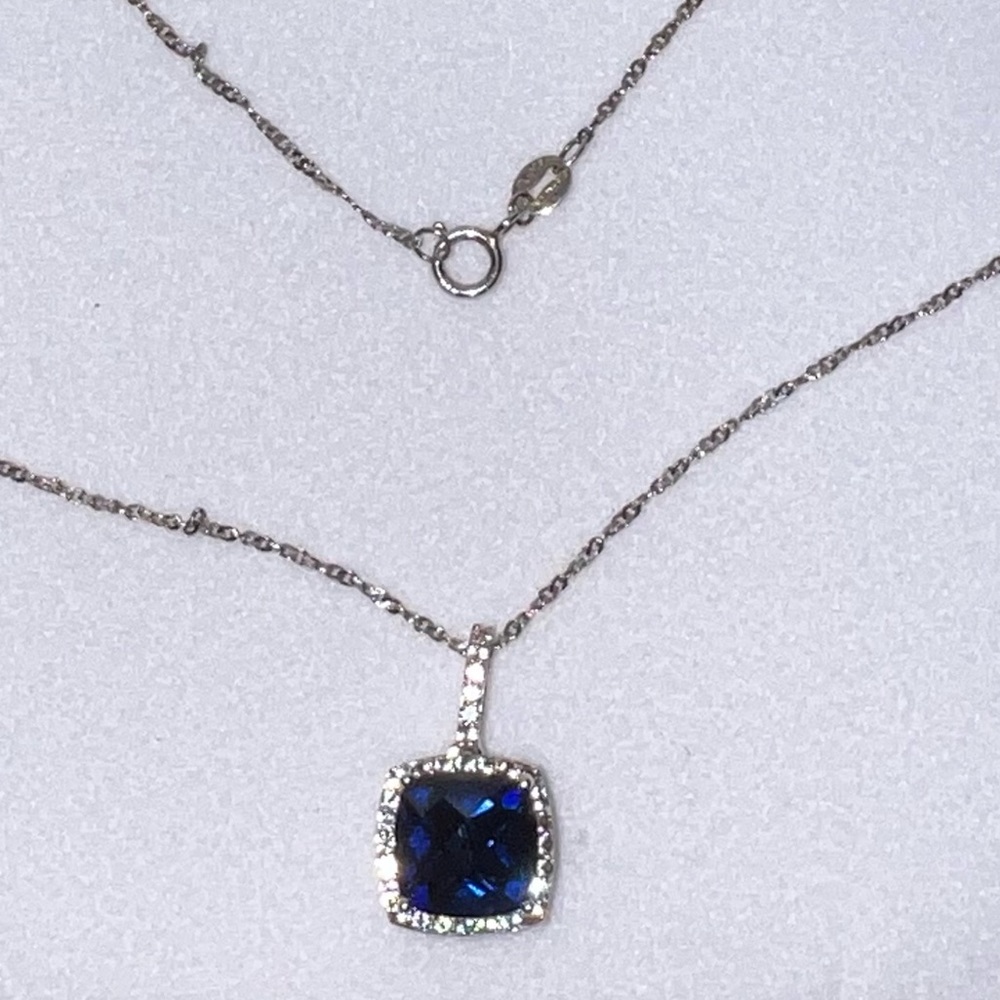 Sapphire stone necklace